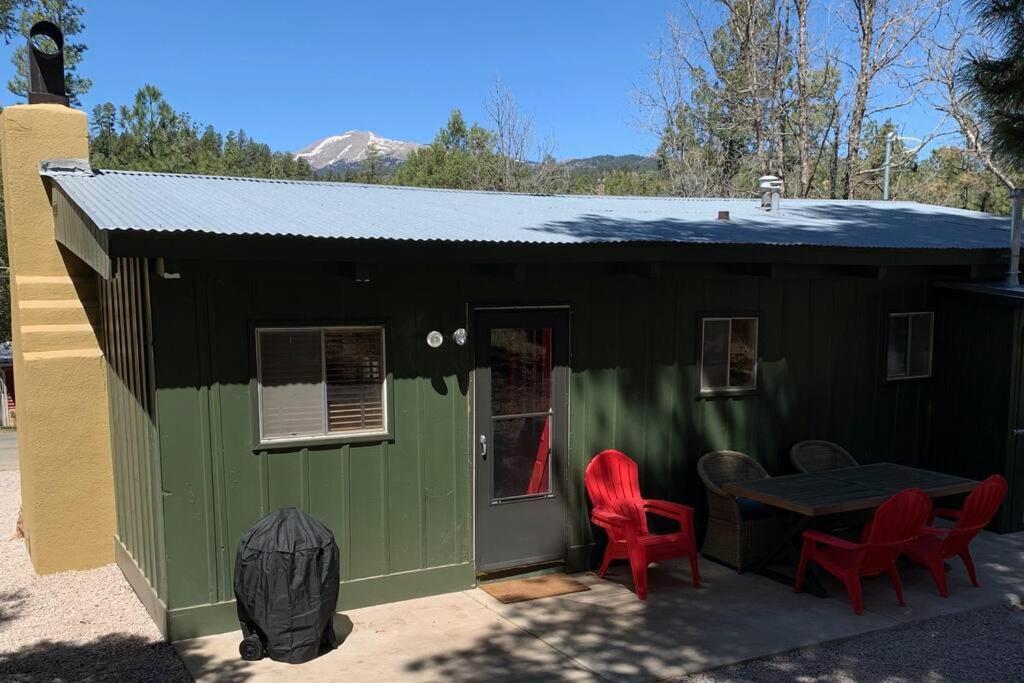 Villa Twin Pines Casita - Big Yard, View, Porch, Hot Tub, & Charm Ruidoso Exterior foto